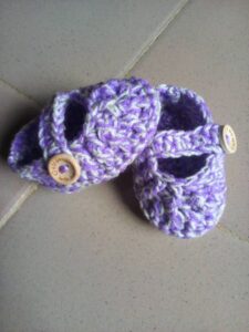 crochet baby girl shoe