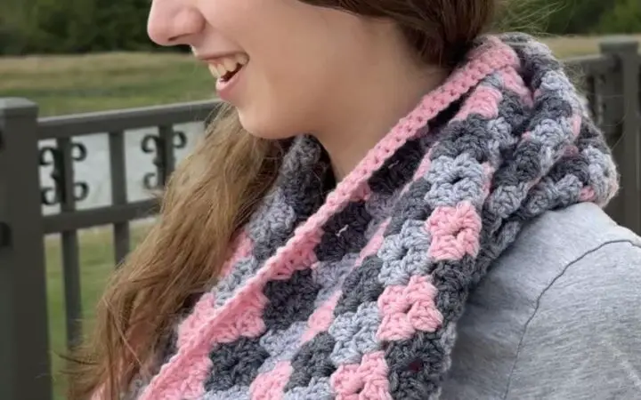 granny crochet inifite scarf