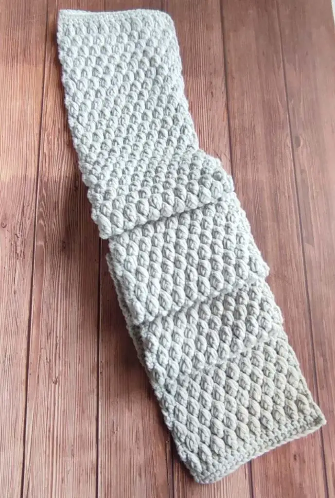 essence_crochet_scarf