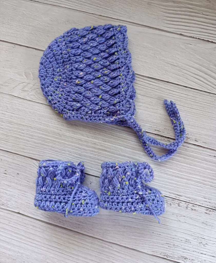 crochet baby booties