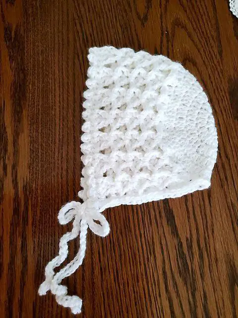 easy crochet baby bonnet