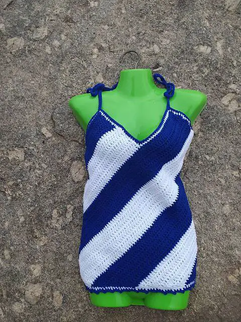 easy crochet diagonal top