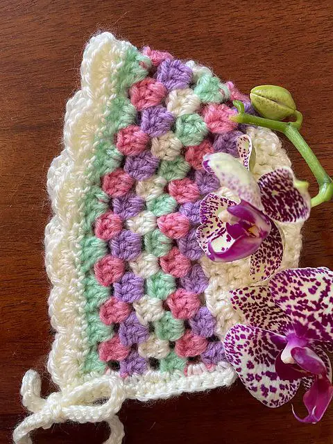 easy and fast granny stripe crochet baby bonnets